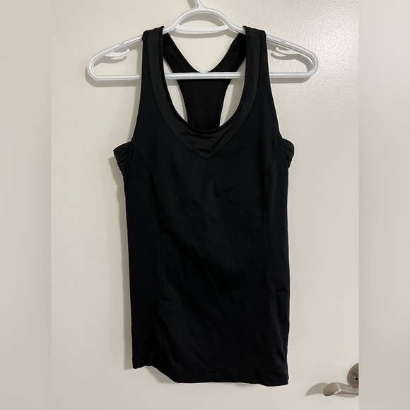 Black lulu lemon tank - Picture 1 of 3